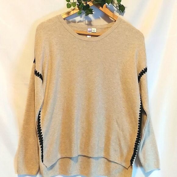 Francescas Alya Sweater. Cream with Black trim. Size Large. Good condition. - Picture 1 of 9